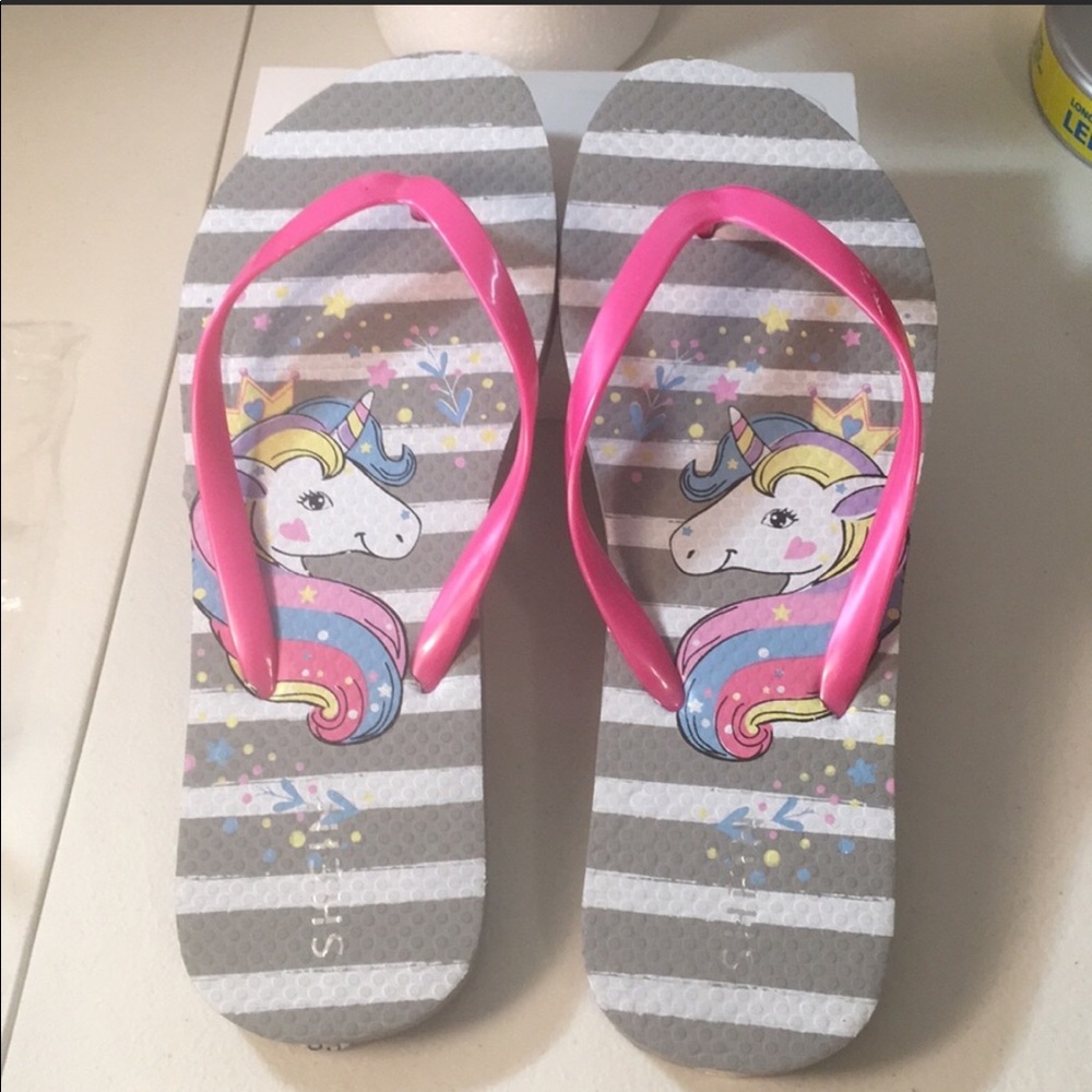 Unicorns sandals- Size 9 - Picture 2 of 3